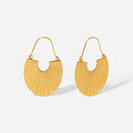 18K Gold Scalloped Rib Earrings