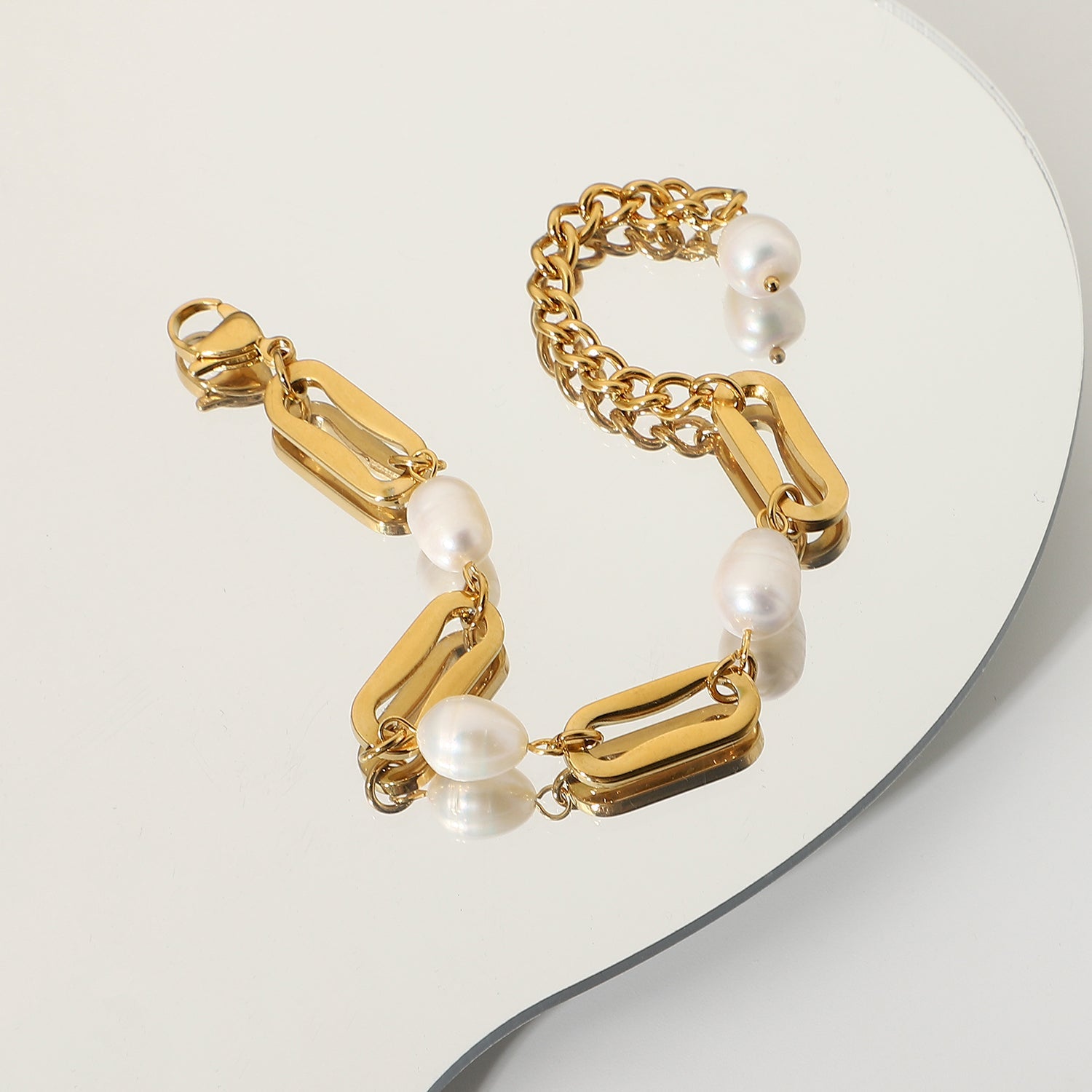 18K Gold Baroque Rectangular Chain Spacer Pearl Bracelet
