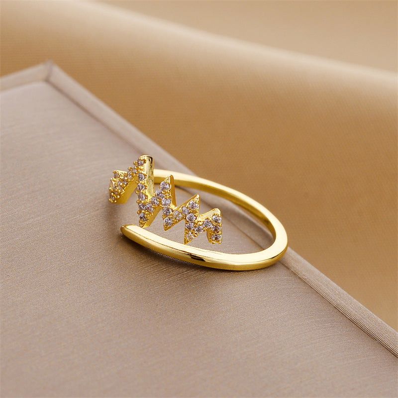 Ripple Ring – Elegant Minimalist Wave Band for Women