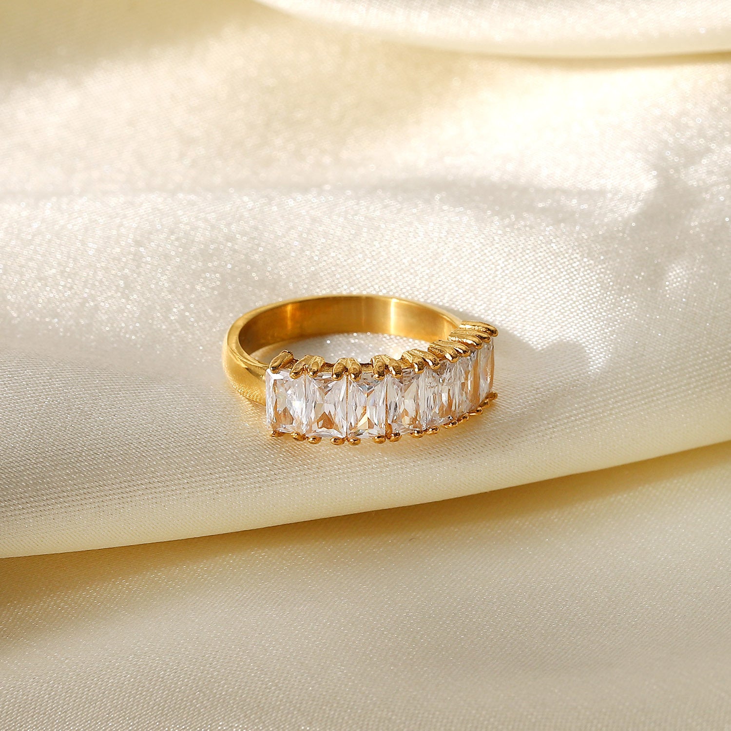 18K Gold Half Circle Rectangular White Red Green Pink Zircon Ring