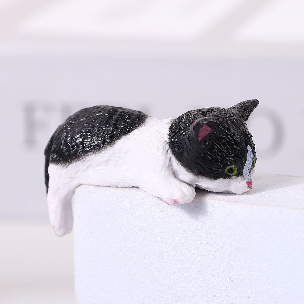 Cute Cat Figurine Mini Desk & Car Console Decoration