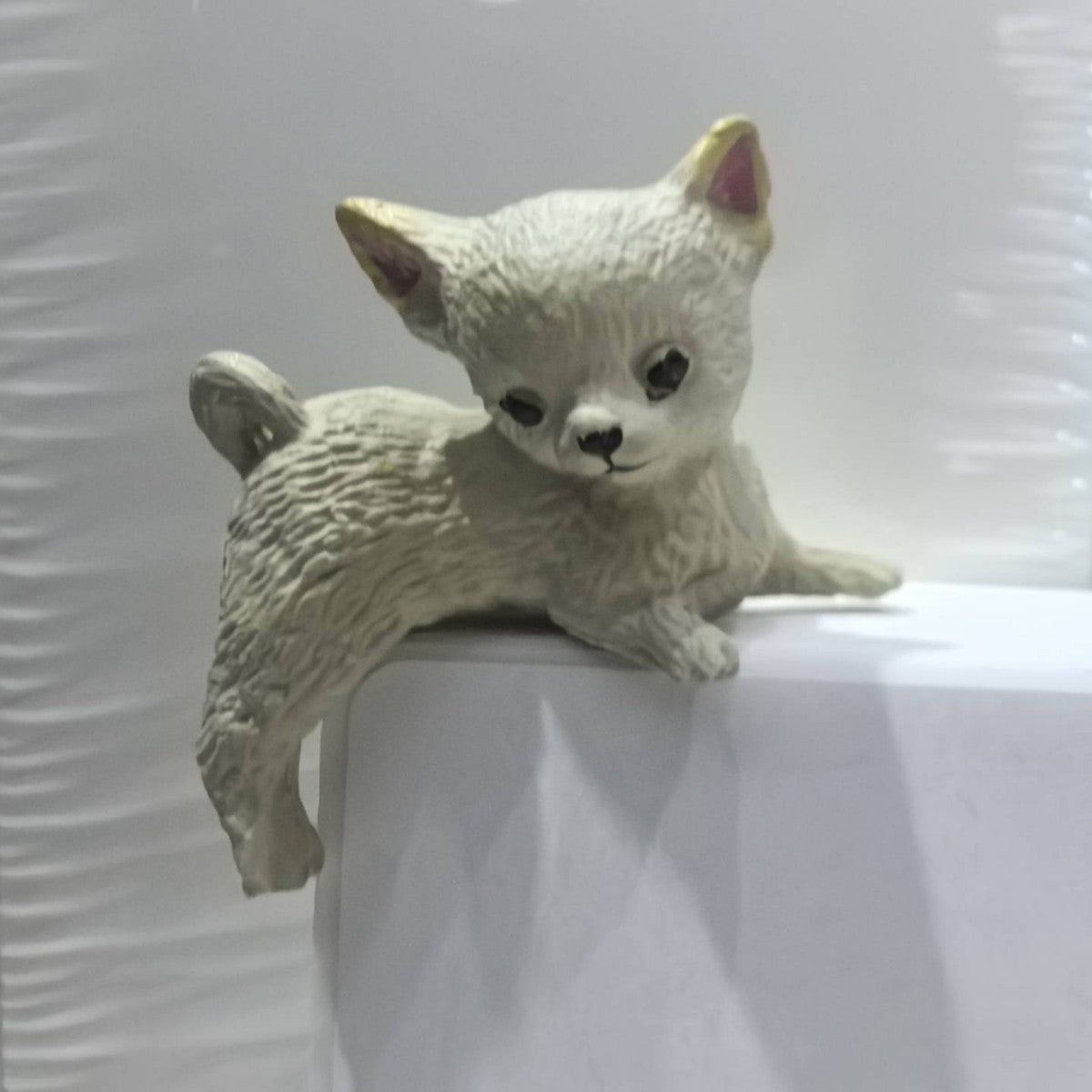 Cute Cat Figurine Mini Desk & Car Console Decoration